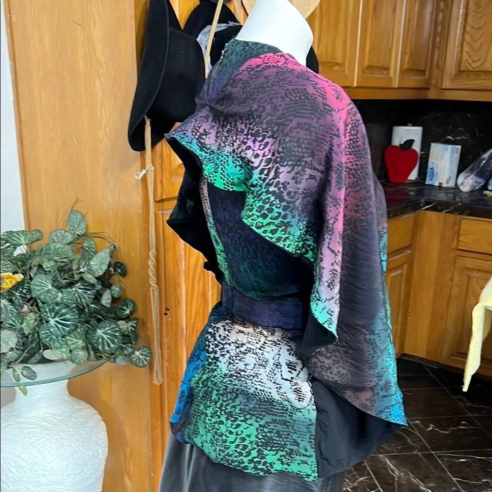 Louis Vuitton Purple Blue Graphic Wrap Blouse - Picture 4 of 16